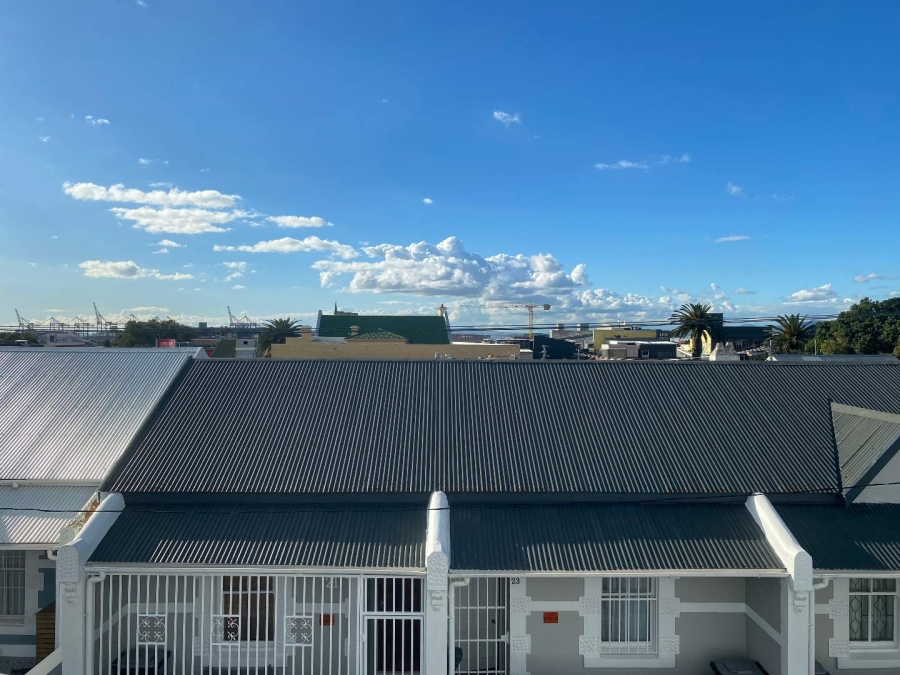 2 Bedroom Property for Sale in Woodstock Western Cape
